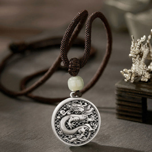 Collar con colgante de jade hetiano con el símbolo del Año del Dragón Fu en plata de ley 999 con piedras de Buda 