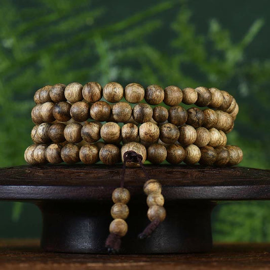 Pulsera de madera de agar Hoi An con 108 cuentas de mala de Buda que ahuyenta los malos espíritus