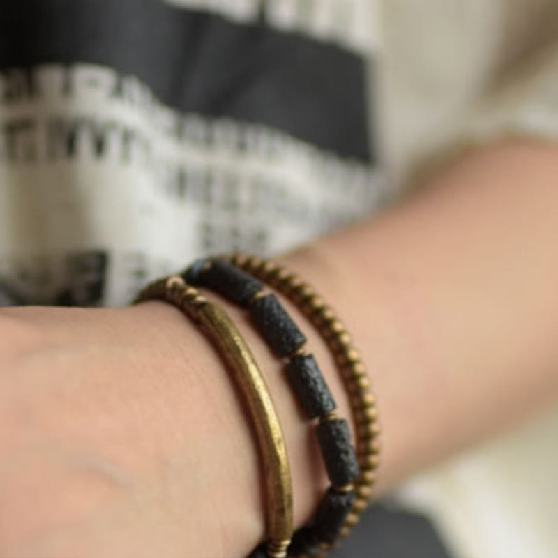 Pulsera multicapa con cuentas de cobre y roca volcánica vintage de Buddha Stones