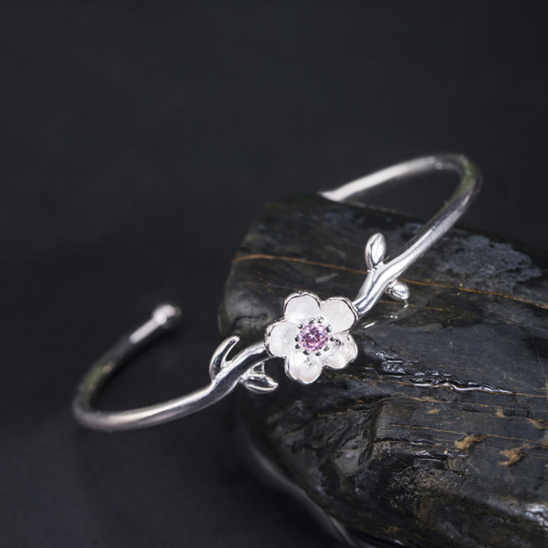 Pulsera de la suerte con piedras de Buda en plata de ley 925 y flor de cerezo