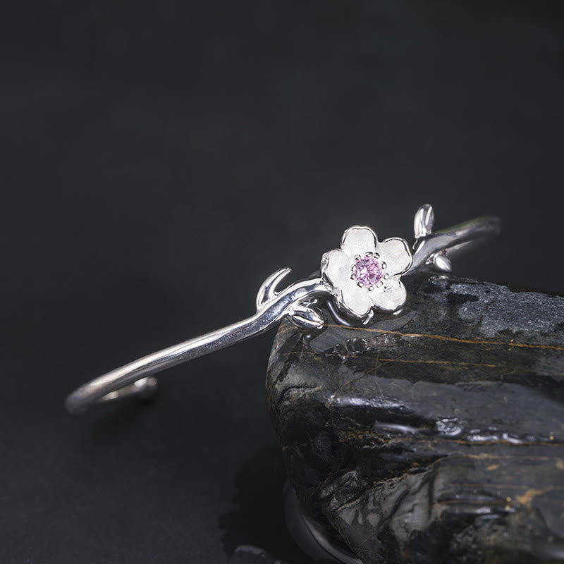 Pulsera de la suerte con piedras de Buda en plata de ley 925 y flor de cerezo