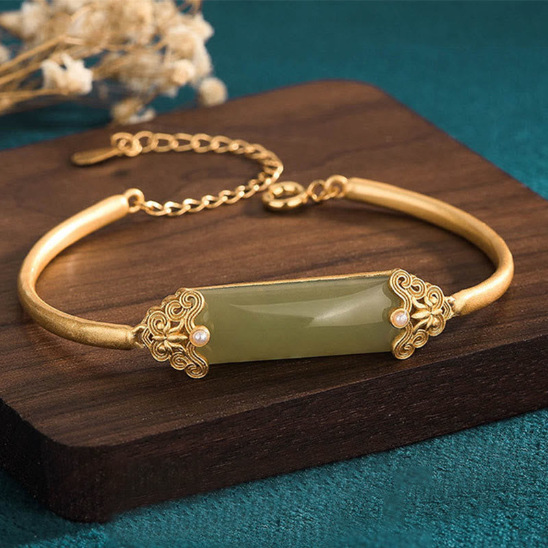 Pulsera de la suerte con jade hetiano y piedras de Buda bañada en oro de 24 quilates