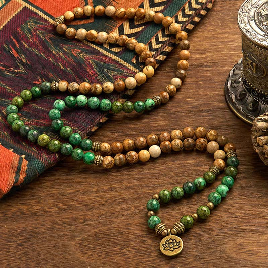 Pulsera con 108 cuentas de mala de Buda, piedra natural, jaspe, turquesa y loto. 