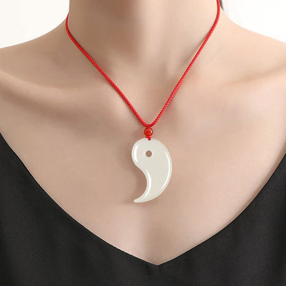 Piedras de Buda Yin Yang Tai Chi Diagrama Hetian Jade Suerte Collar Colgante 
