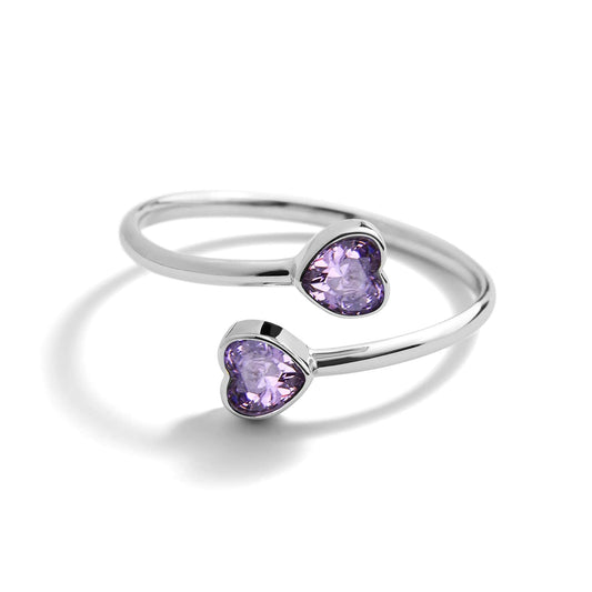 Anillo envolvente con piedra de nacimiento de corazón