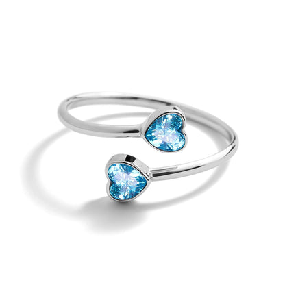 Anillo envolvente con piedra de nacimiento de corazón