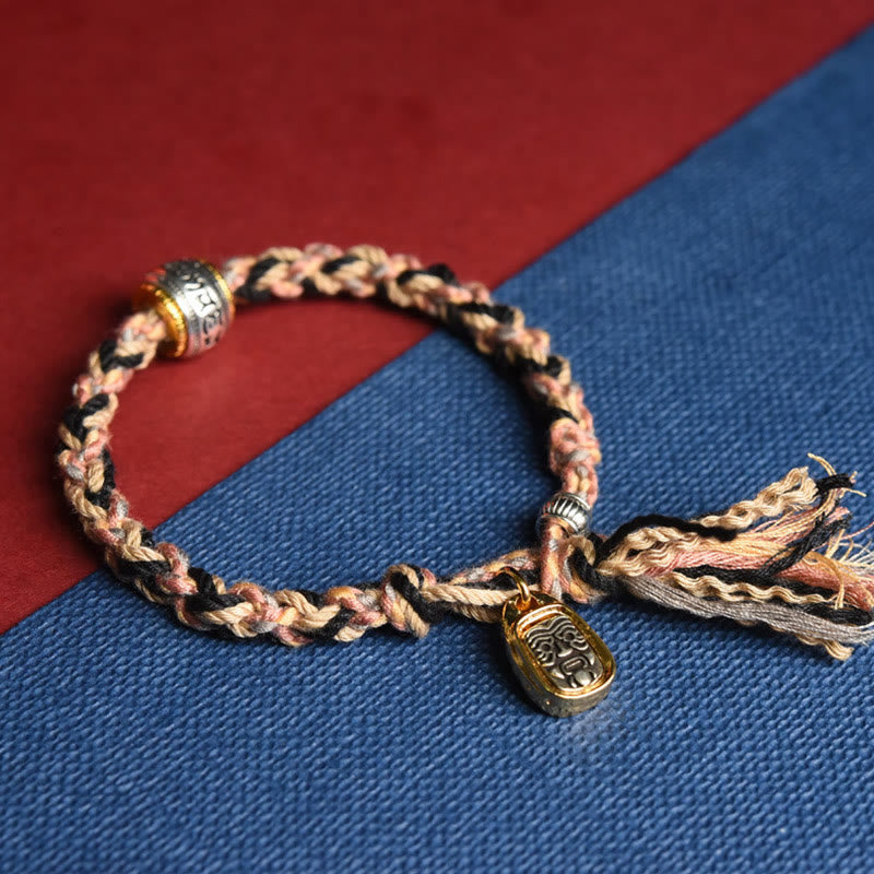 Pulsera hecha a mano con piedras de Buda Zakiram, diosa de la riqueza, Om Mani Padme Hum y la paz. 