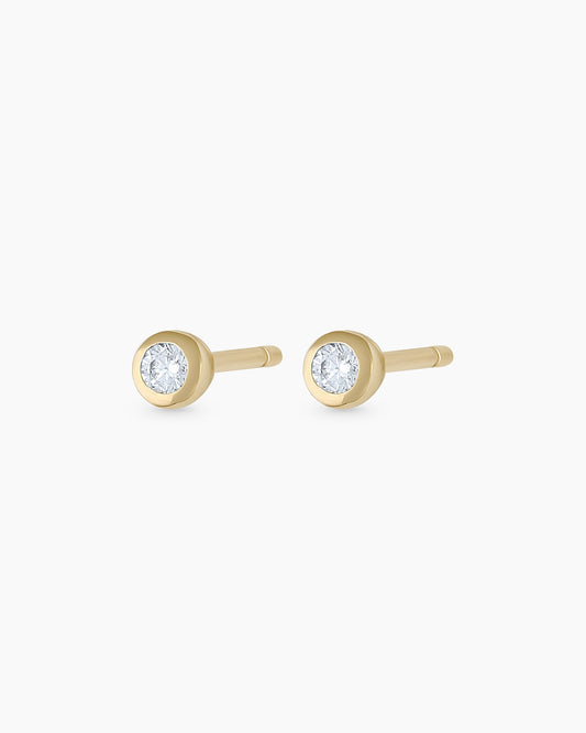 Pendientes de diamantes clásicos