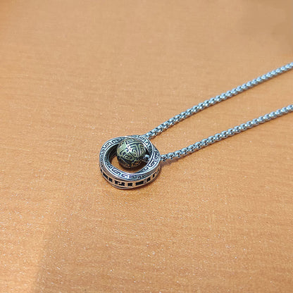 Collar con colgante de cobre con cuentas de la suerte de Mobius y piedras de Buda