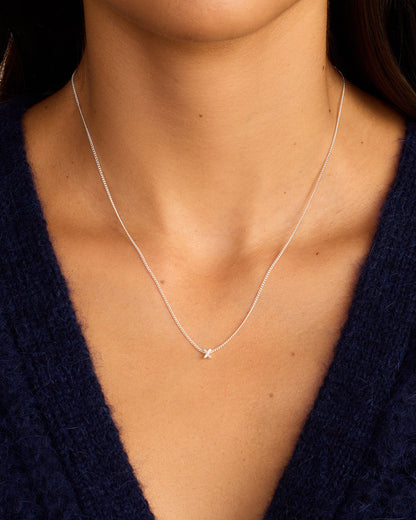 Collar con el alfabeto Wilder Mini