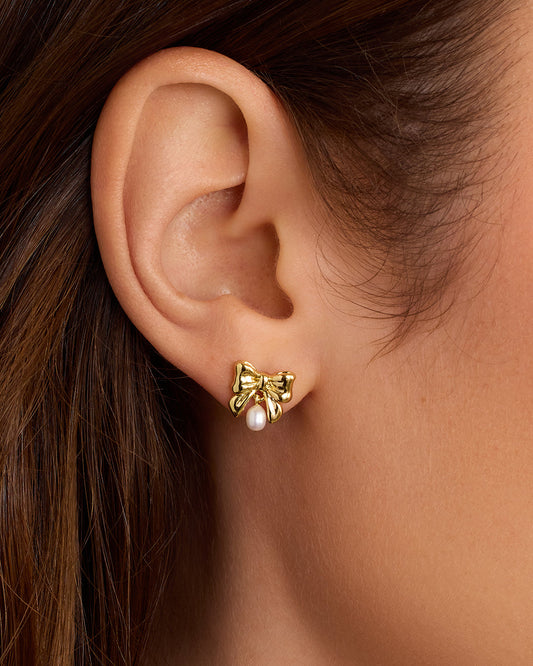 Pendientes de perla con lazo
