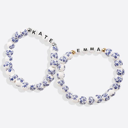Blaues Porzellan-Armband mit Blumenperlen für Mama und Oma