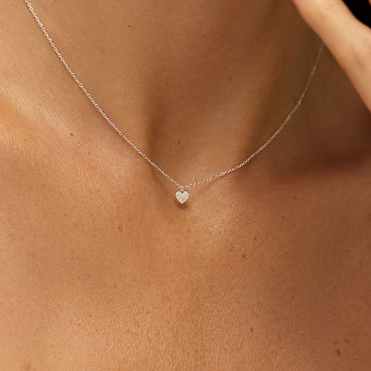 Silberne Cluster-Herzkette im Diamant-Stil