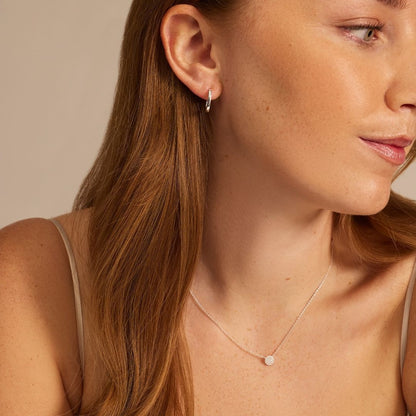 Collar circular con diamantes de plata