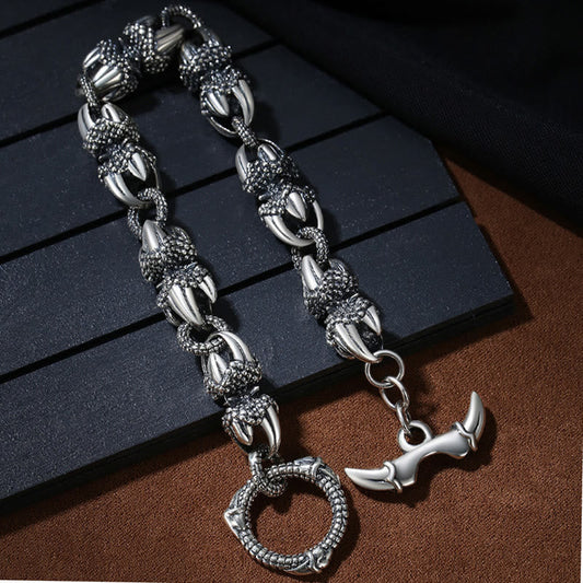Pulsera de protección y fuerza con garra de dragón grabada con piedras de Buda