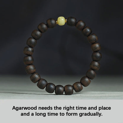 Buddha Stones Seltenes Brunei-Adlerholz-Bernstein-Armband mit Balance, Frieden und Ruhe
