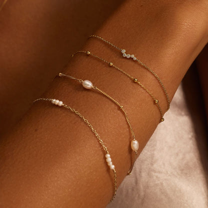 Gold Diamond Style Wave Bracelet
