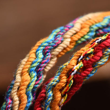Pulsera trenzada de hilo colorido con nudo de reencarnación y la suerte familiar de la Bestia Tragadora de Oro de Buda 