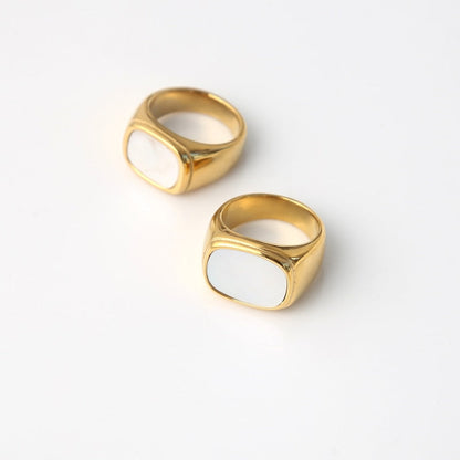 Anillo de ópalo