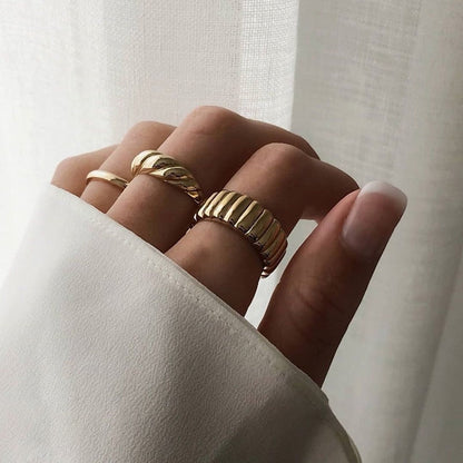 Anillo de bisutería
