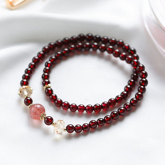 Pulsera de doble vuelta con granate natural, cuarzo fresa y chapado en oro de 14 quilates de Buddha Stones 