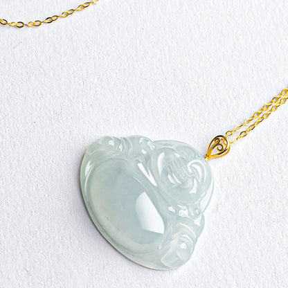 Collar con colgante de Buda sonriente de jade natural y oro de 18 quilates.