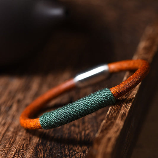 Pulsera de cuero tibetano con cinco elementos de la suerte, hecha a mano, con piedras de Buda y hebilla trenzada 