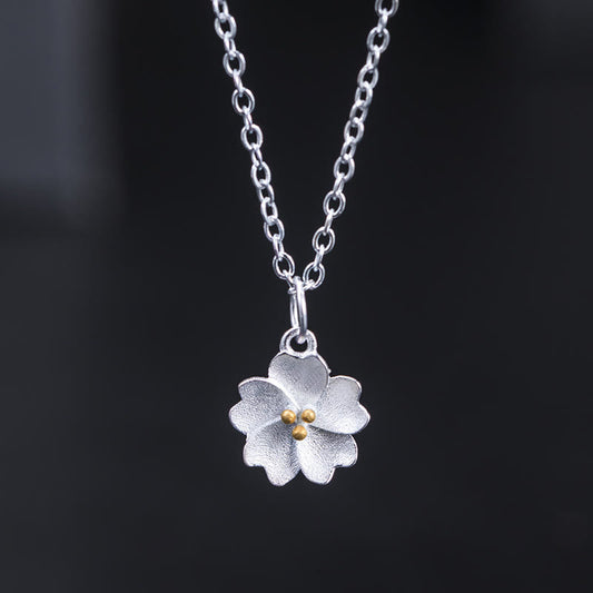 Collar con colgante de flor de cerezo en plata de ley 925 con piedras de Buda y bendición