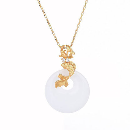 Buddha Stones Halskette mit Anhänger aus weißer Jade mit Koi-Fisch