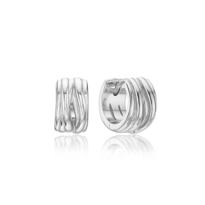 Pendientes de aro gruesos de plata con diseño acanalado