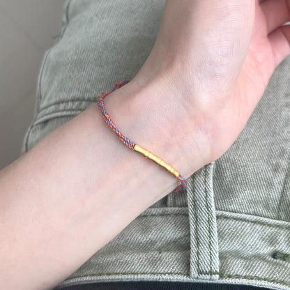 Pulsera trenzada multicolor hecha a mano con piedras de Buda en plata de ley 925 con diseño de bambú y la suerte. 