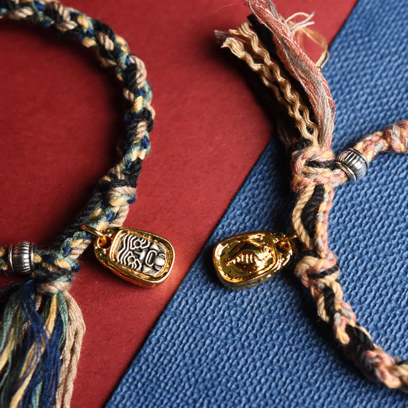 Pulsera hecha a mano con piedras de Buda Zakiram, diosa de la riqueza, Om Mani Padme Hum y la paz. 
