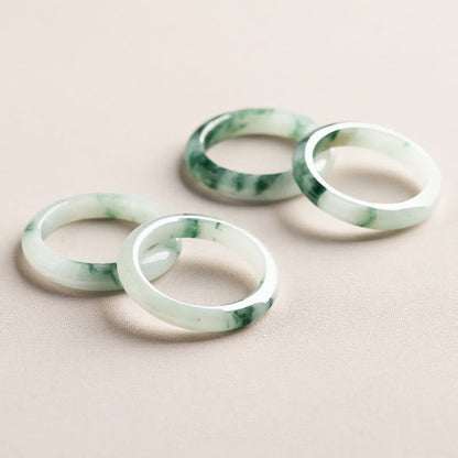Anillo de jade verde natural con piedras de Buda para la suerte y la abundancia
