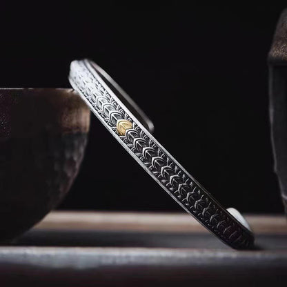 Brazalete de la suerte y la riqueza con diseño vintage de escamas de dragón y piedras de Buda