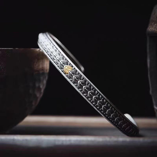 Brazalete de la suerte y la riqueza con diseño vintage de escamas de dragón y piedras de Buda