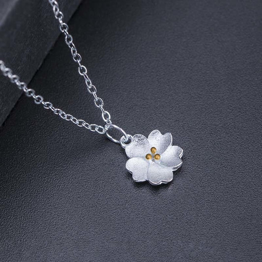 Collar con colgante de flor de cerezo en plata de ley 925 con piedras de Buda y bendición