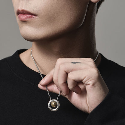 Collar con colgante de cobre con cuentas de la suerte de Mobius y piedras de Buda