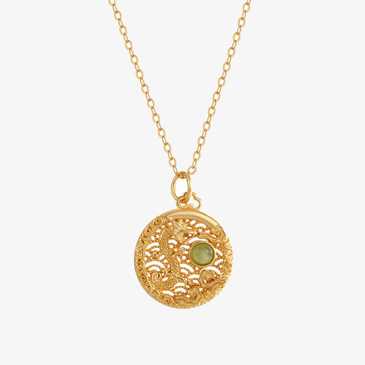 Collar con colgante de la suerte con incrustaciones de jade hetiano y nubes auspiciosas del Año del Dragón en plata de ley 925 con piedras de Buda