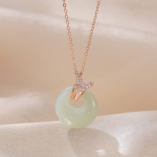 Collar con colgante de mariposa de la suerte con piedras de Buda en plata de ley 925, jade hetiano natural y circón