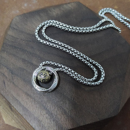 Collar con colgante de cobre con cuentas de la suerte de Mobius y piedras de Buda