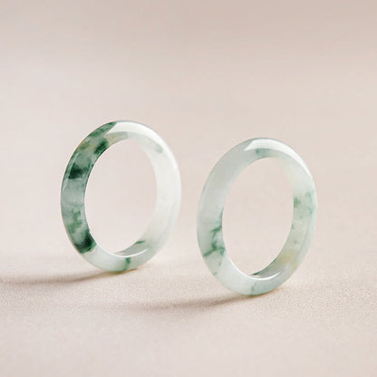 Anillo de jade verde natural con piedras de Buda para la suerte y la abundancia