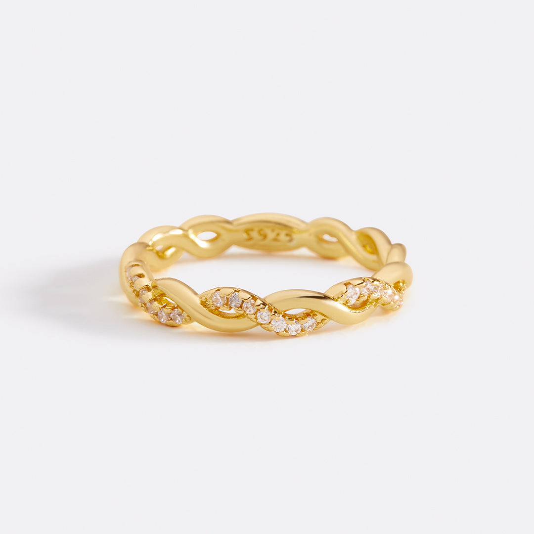 Zierlicher Pavé-Twist-Stapelring