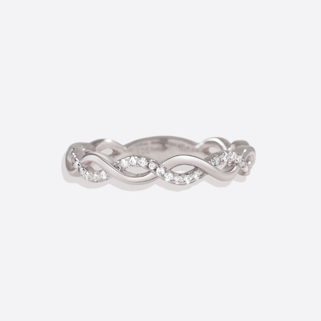 Zierlicher Pavé-Twist-Stapelring