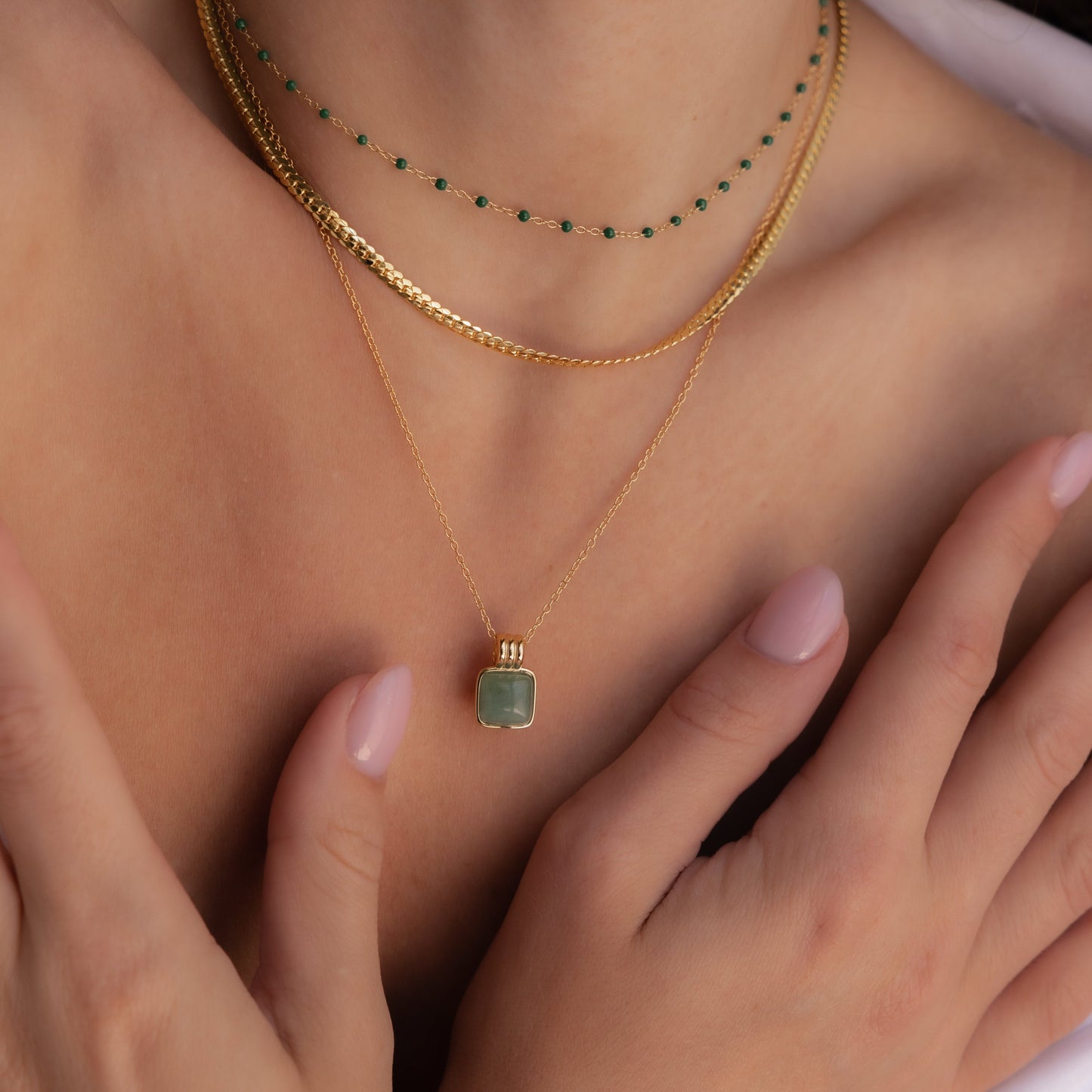 Collar colgante de jade