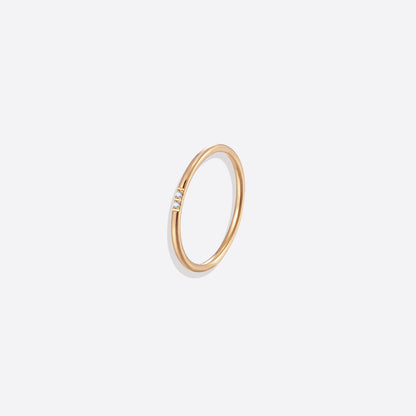Zierlicher Stapelring mit Diamanten