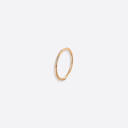 Zierlicher Stapelring mit Diamanten