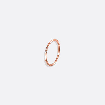 Zierlicher Stapelring mit Diamanten