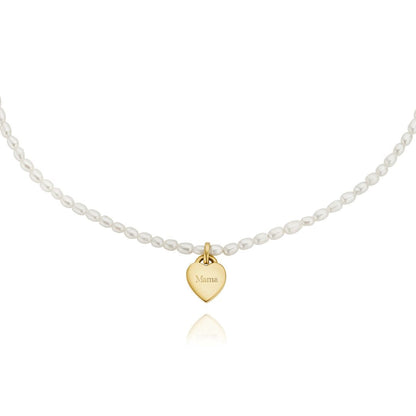 Collar de corazón con perla de semilla de oro grabada