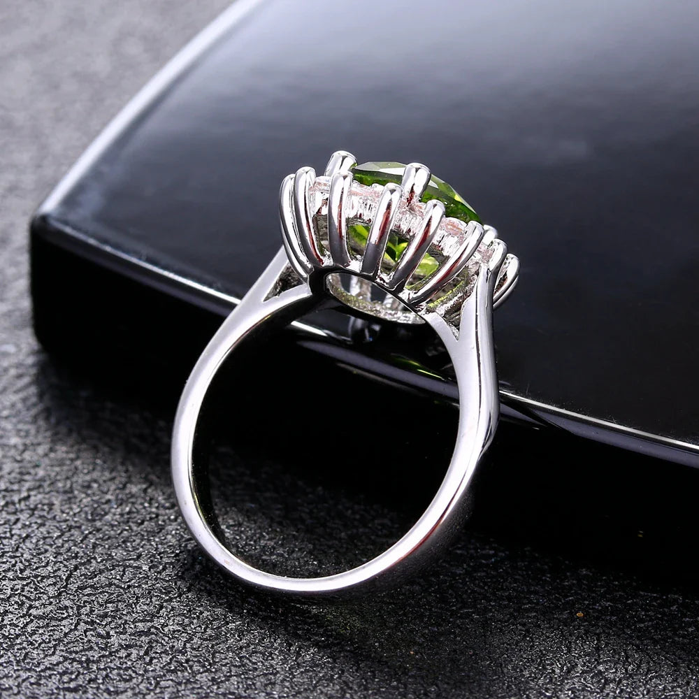 Flower Crystal Silver Peridot Ring