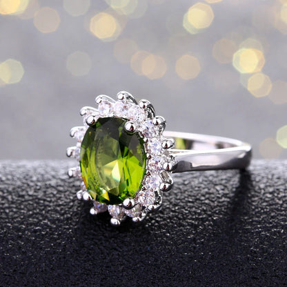 Flower Crystal Silver Peridot Ring